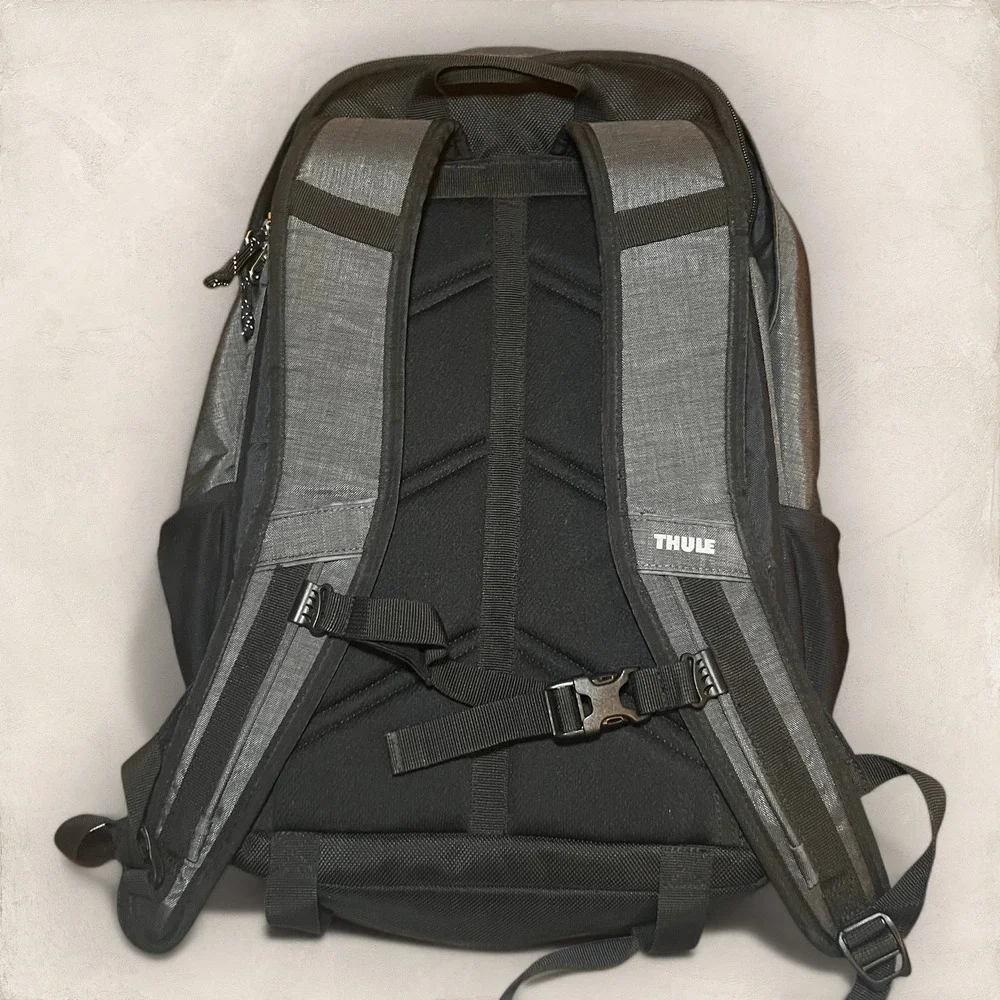 Thule Leed's Branded Backpack Gray HomeAway‎ Logo Padded Laptop Sleeve Tech Bag